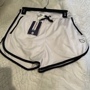 Womens Med White/Black Gradual Athletic shorts New With Tags $25 Amazon